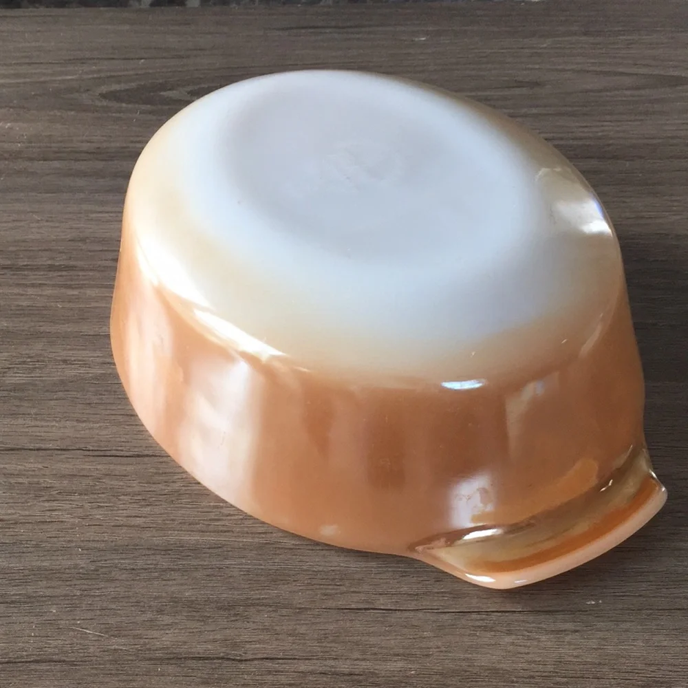 Fire king vintage casserole dish - Picture 5 of 6